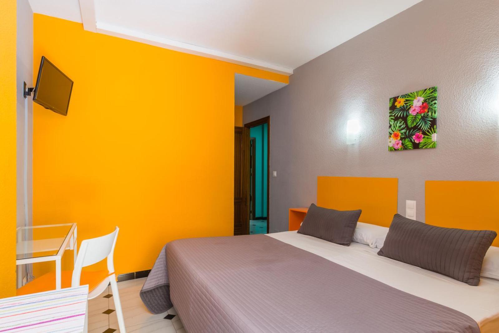 Hostal Tropical Almuñécar Esterno foto